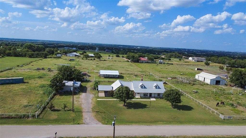 2.88 Acres of Residential Land with Home for Sale in Sanger, Texas