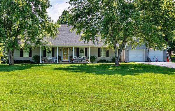 2 Acres of Residential Land with Home for Sale in Hestand, Kentucky