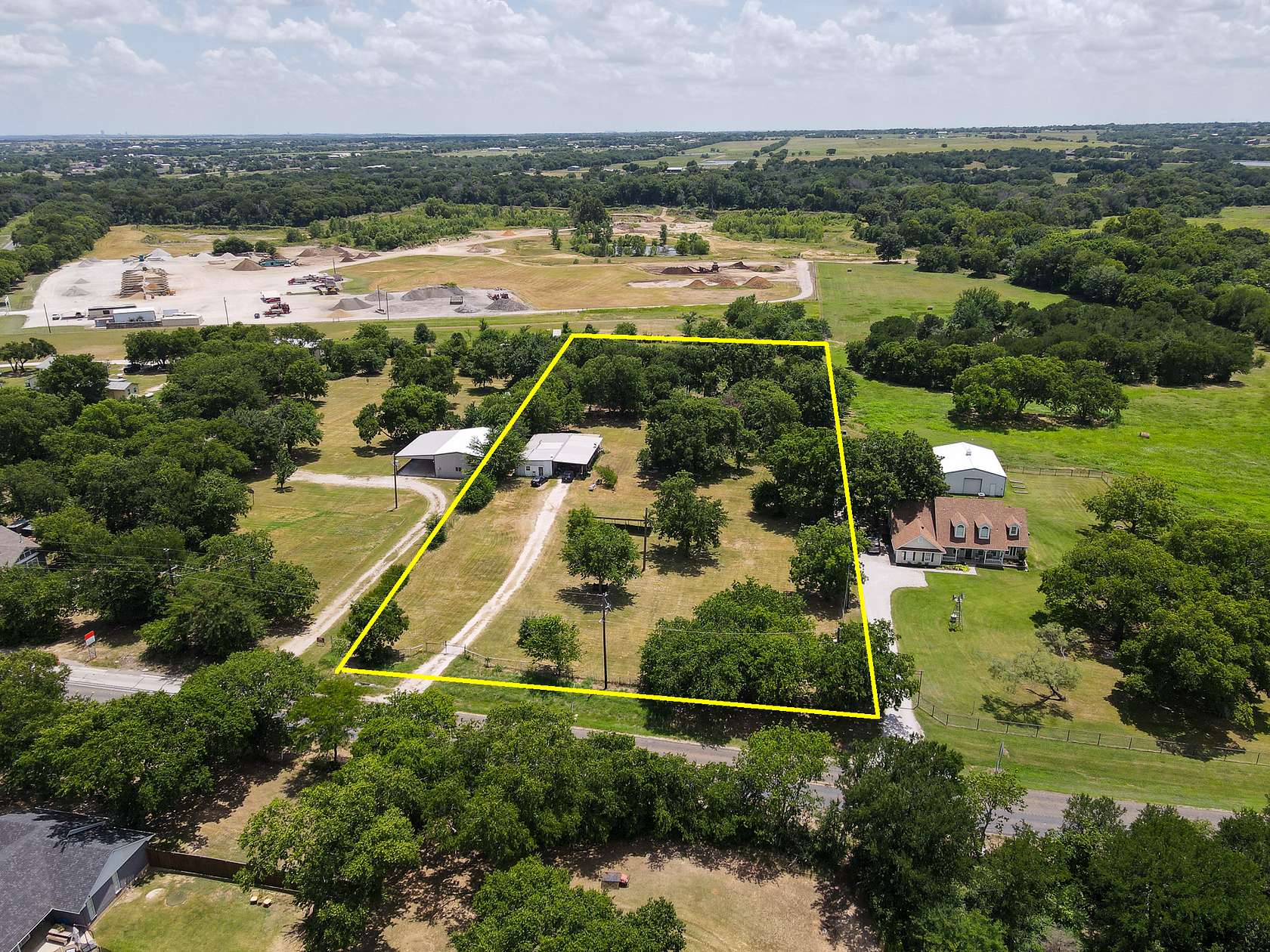 3 Acres of Improved Mixed-Use Land for Sale in Sanger, Texas