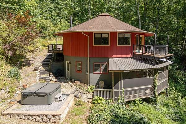 2.88 Acres of Residential Land with Home for Sale in Swannanoa, North Carolina