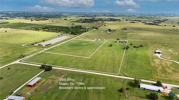 9.3 Acres of Land for Sale in Shiner, Texas