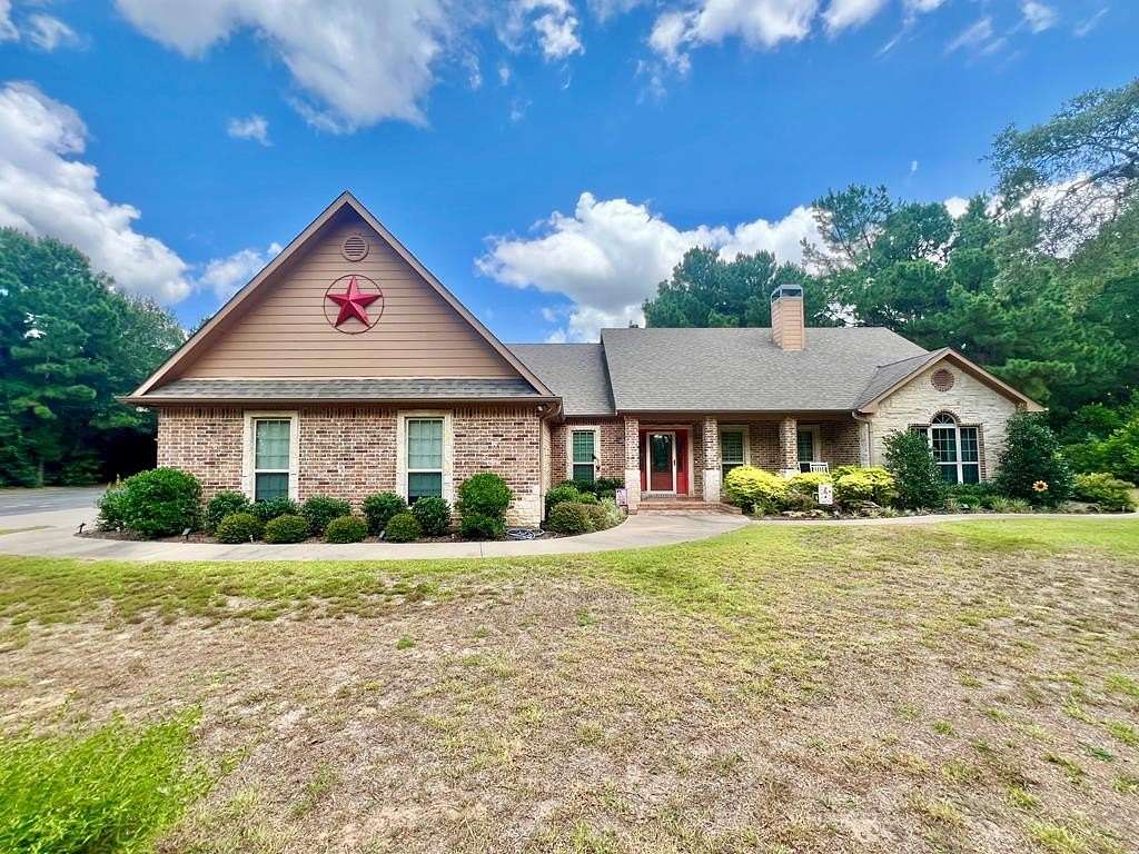 4.55 Acres of Residential Land with Home for Sale in Athens, Texas