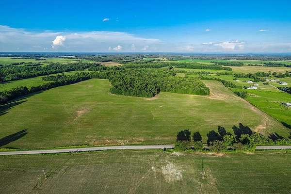 80 Acres of Agricultural Land for Sale in Smithville, Tennessee