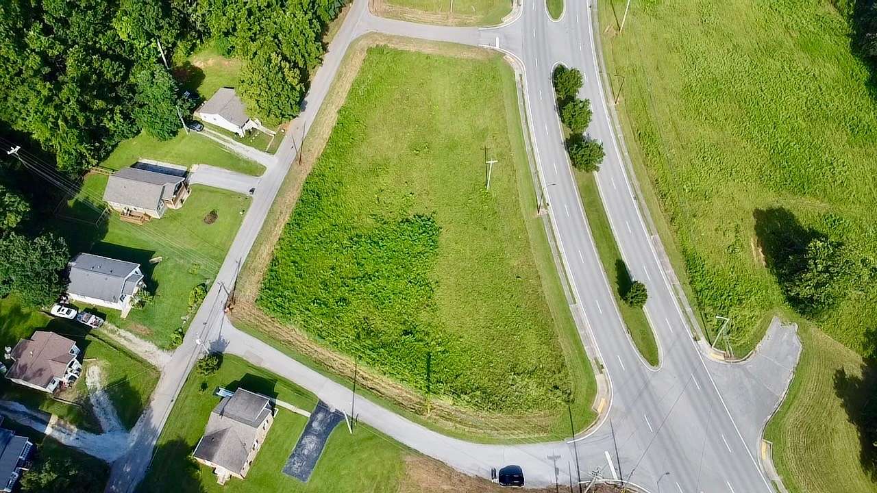 1.32 Acres of Land for Sale in Sparta, Tennessee