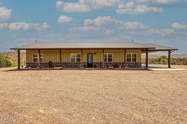 3.34 Acres of Residential Land with Home for Sale in Payson, Arizona