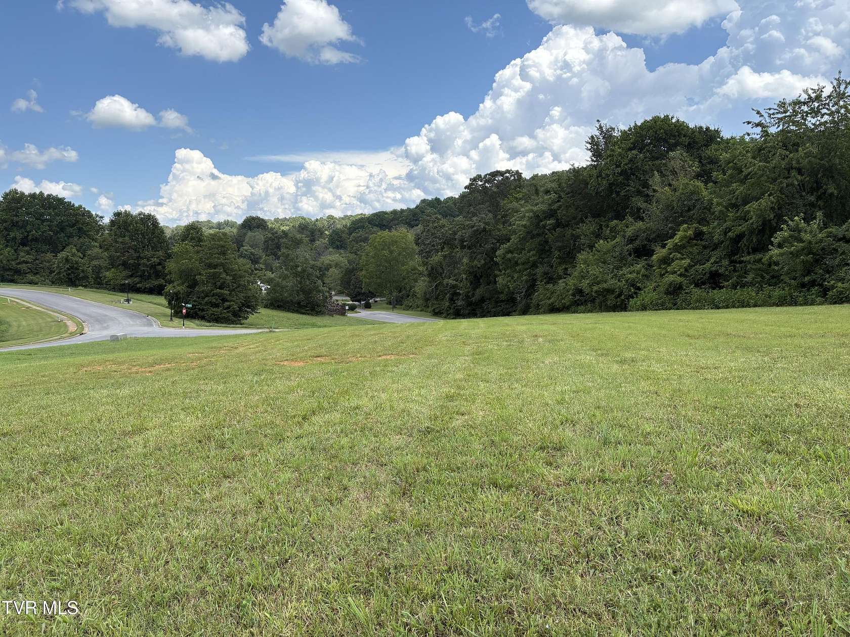 0.92 Acres of Residential Land for Sale in Greeneville, Tennessee