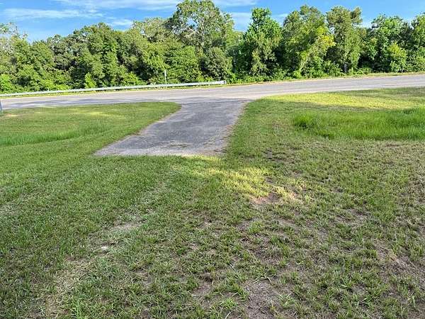 10.4 Acres of Land for Sale in Bailey's Prairie, Texas