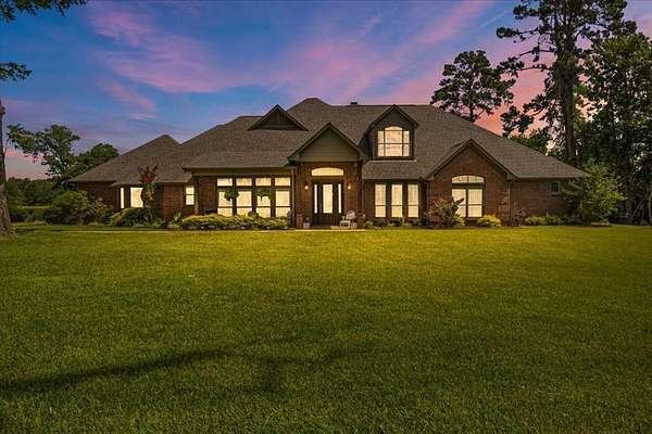 9.86 Acres of Residential Land with Home for Sale in Tyler, Texas