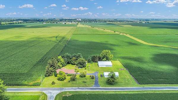 2 Acres of Residential Land with Home for Sale in Tolono, Illinois