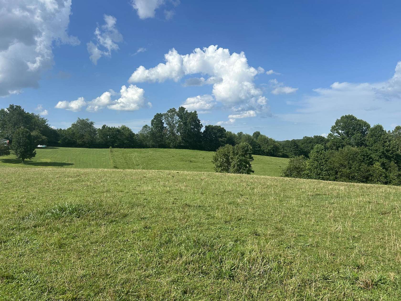 35 Acres of Land for Sale in London, Kentucky