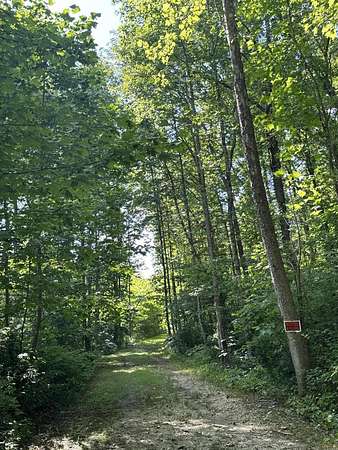 1 Acre of Residential Land for Sale in London, Kentucky