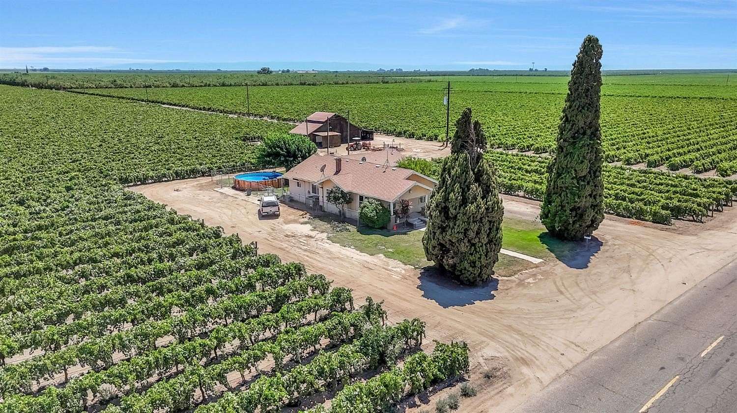 39.4 Acres of Land with Home for Sale in Madera, California