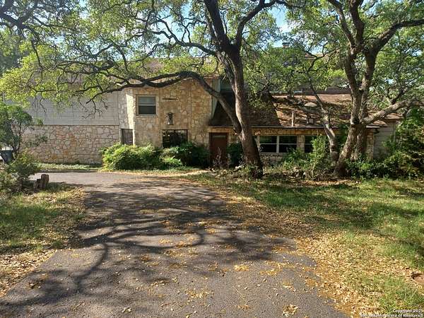 7.27 Acres of Residential Land with Home for Sale in New Braunfels, Texas