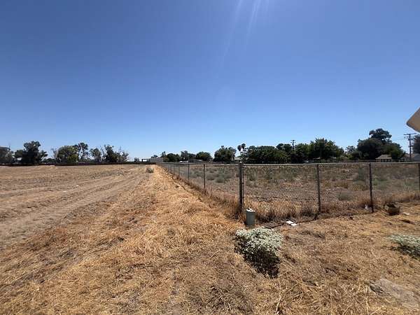 1.24 Acres of Commercial Land for Sale in Hanford, California