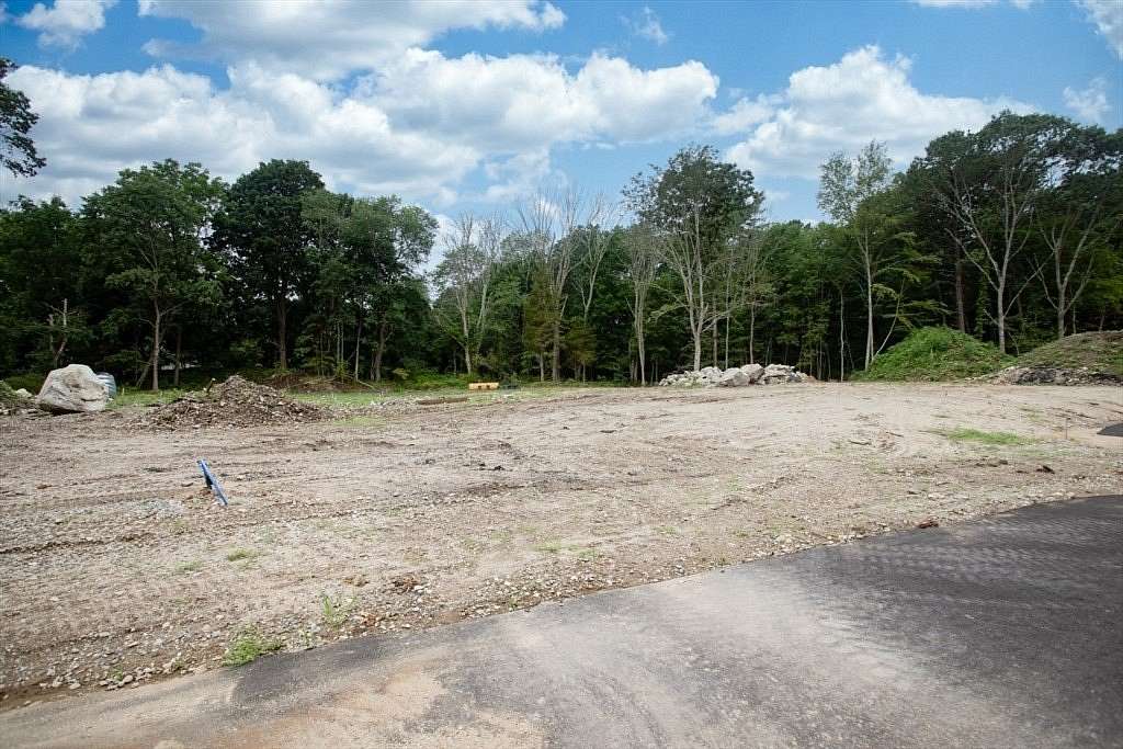1.64 Acres of Residential Land for Sale in Freetown Town, Massachusetts