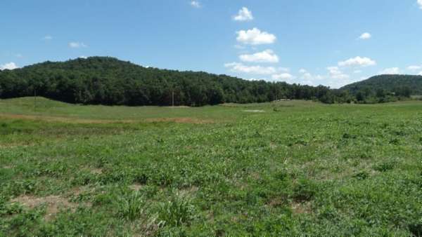 5 Acres of Residential Land for Sale in Rock Island, Tennessee