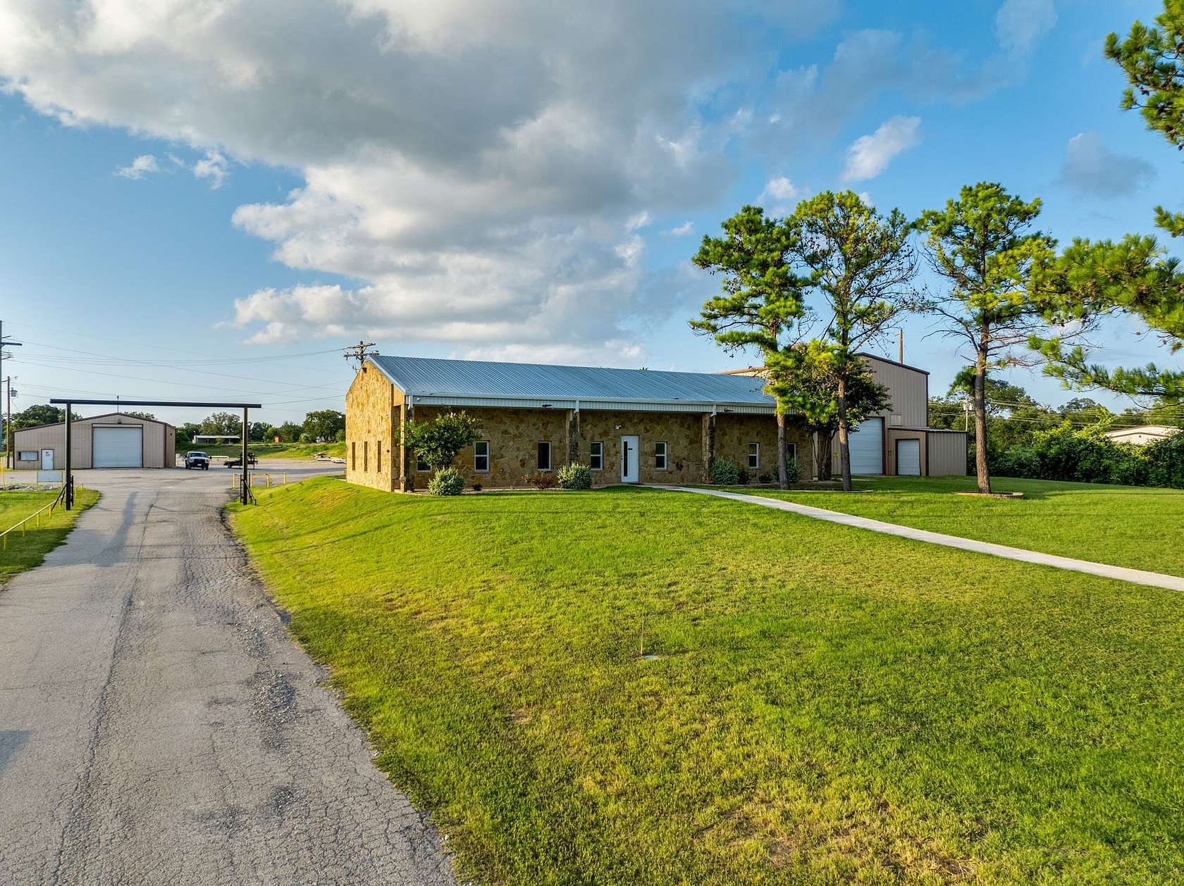 10.3 Acres of Commercial Land for Sale in Weatherford, Texas