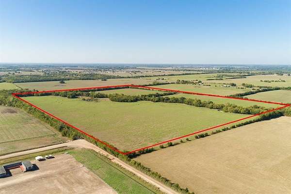 81.2 Acres of Recreational Land & Farm for Sale in Paris, Texas