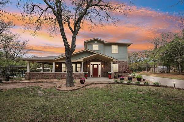 3 Acres of Residential Land with Home for Sale in Valley View, Texas