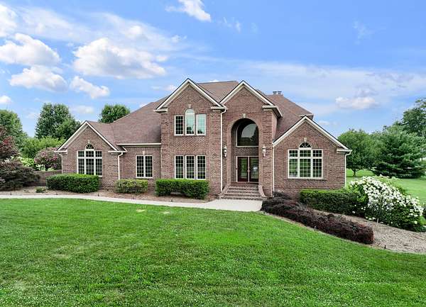 1.66 Acres of Residential Land with Home for Sale in Versailles, Kentucky