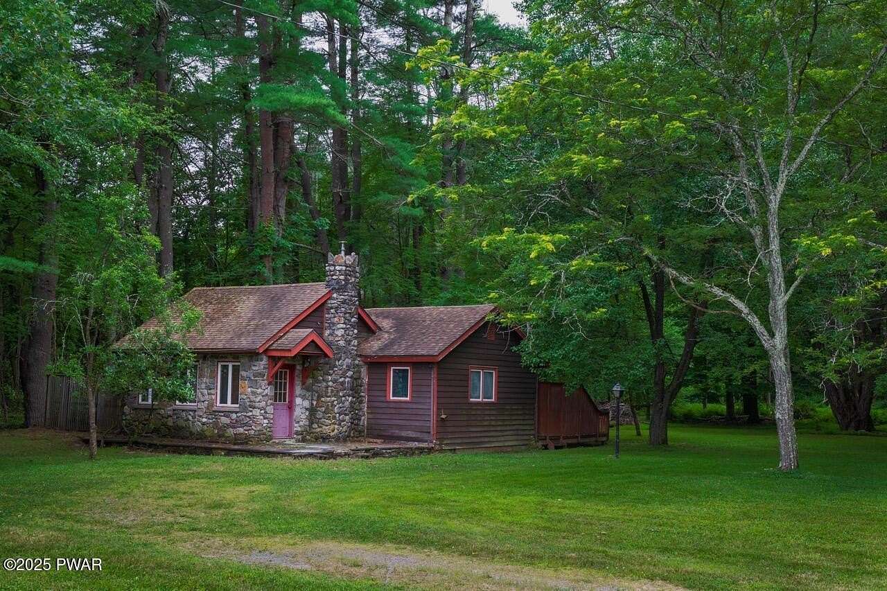 14.5 Acres of Improved Land for Sale in Westfall Township, Pennsylvania