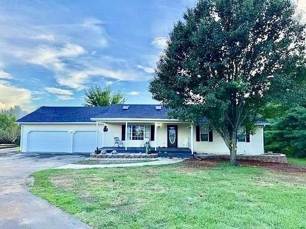 3 Acres of Residential Land with Home for Sale in Bowling Green, Kentucky