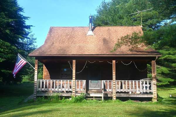 5.85 Acres of Residential Land with Home for Sale in Leeper, Pennsylvania