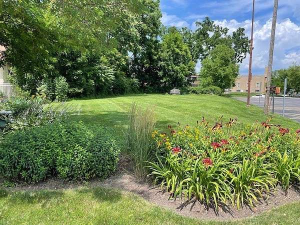 Residential Land for Sale in Libertyville, Illinois