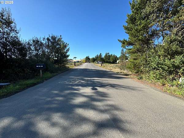 2.45 Acres of Commercial Land for Sale in Florence, Oregon