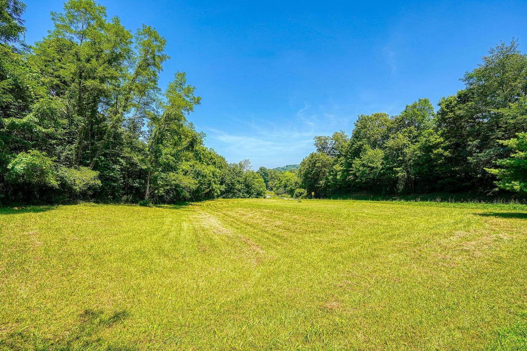 5 Acres of Residential Land for Sale in Lancaster, Ohio