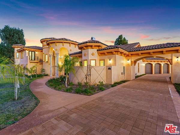 2 Acres of Residential Land with Home for Lease in Riverside, California