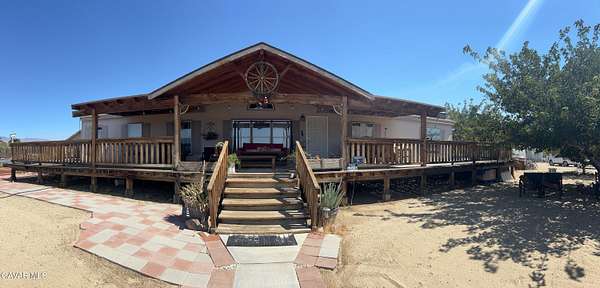 2.48 Acres of Residential Land with Home for Sale in Rosamond, California