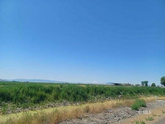 5 Acres of Land with Home for Sale in Tulelake, California