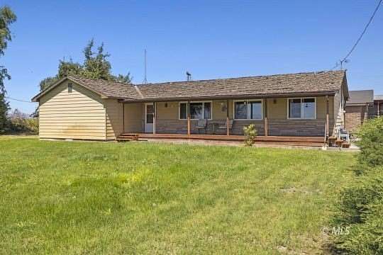 5 Acres of Land with Home for Sale in Tulelake, California