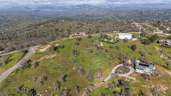 1.58 Acres of Residential Land for Sale in Coarsegold, California