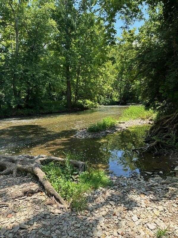 14 Acres of Recreational Land for Sale in Nicholasville, Kentucky