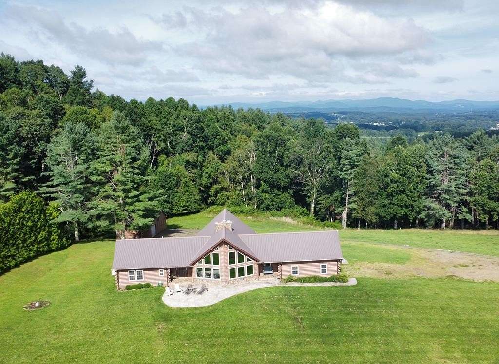 15.3 Acres of Land with Home for Sale in Woodlawn, Virginia