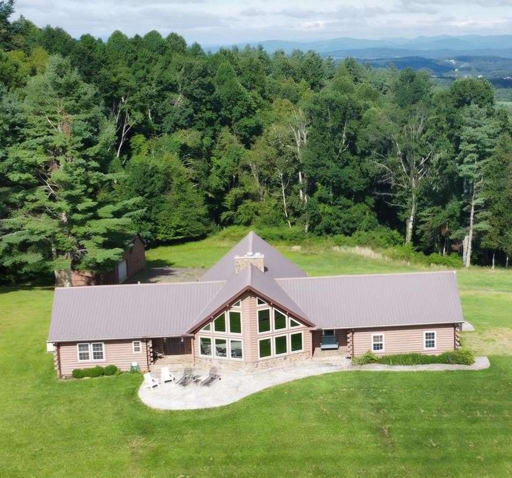 15.3 Acres of Recreational Land with Home for Sale in Woodlawn, Virginia