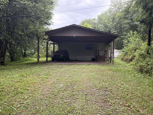 1.68 Acres of Residential Land with Home for Sale in Flat Lick, Kentucky