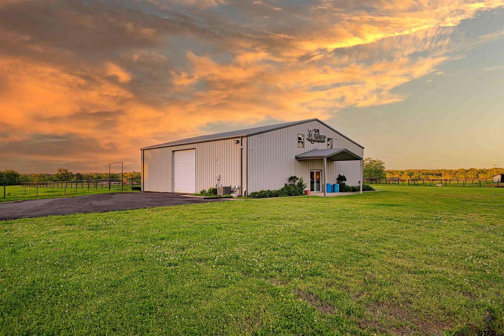 86.9 Acres of Agricultural Land for Sale in Omaha, Texas