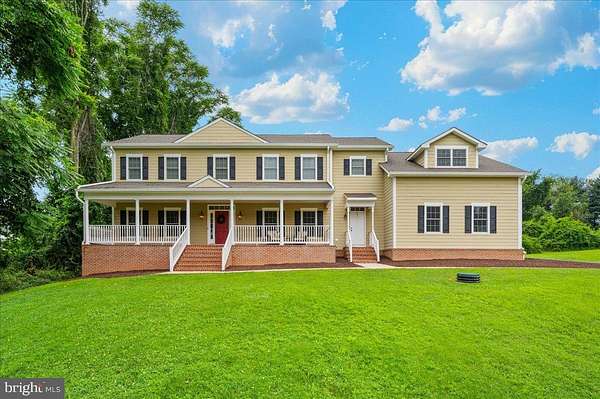 2.17 Acres of Residential Land with Home for Sale in Darnestown, Maryland