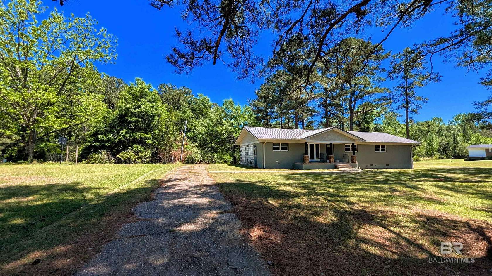 1.79 Acres of Residential Land with Home for Sale in Chatom, Alabama