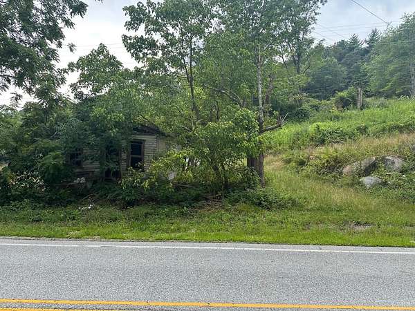 0.5 Acres of Land for Sale in Amherst, Virginia