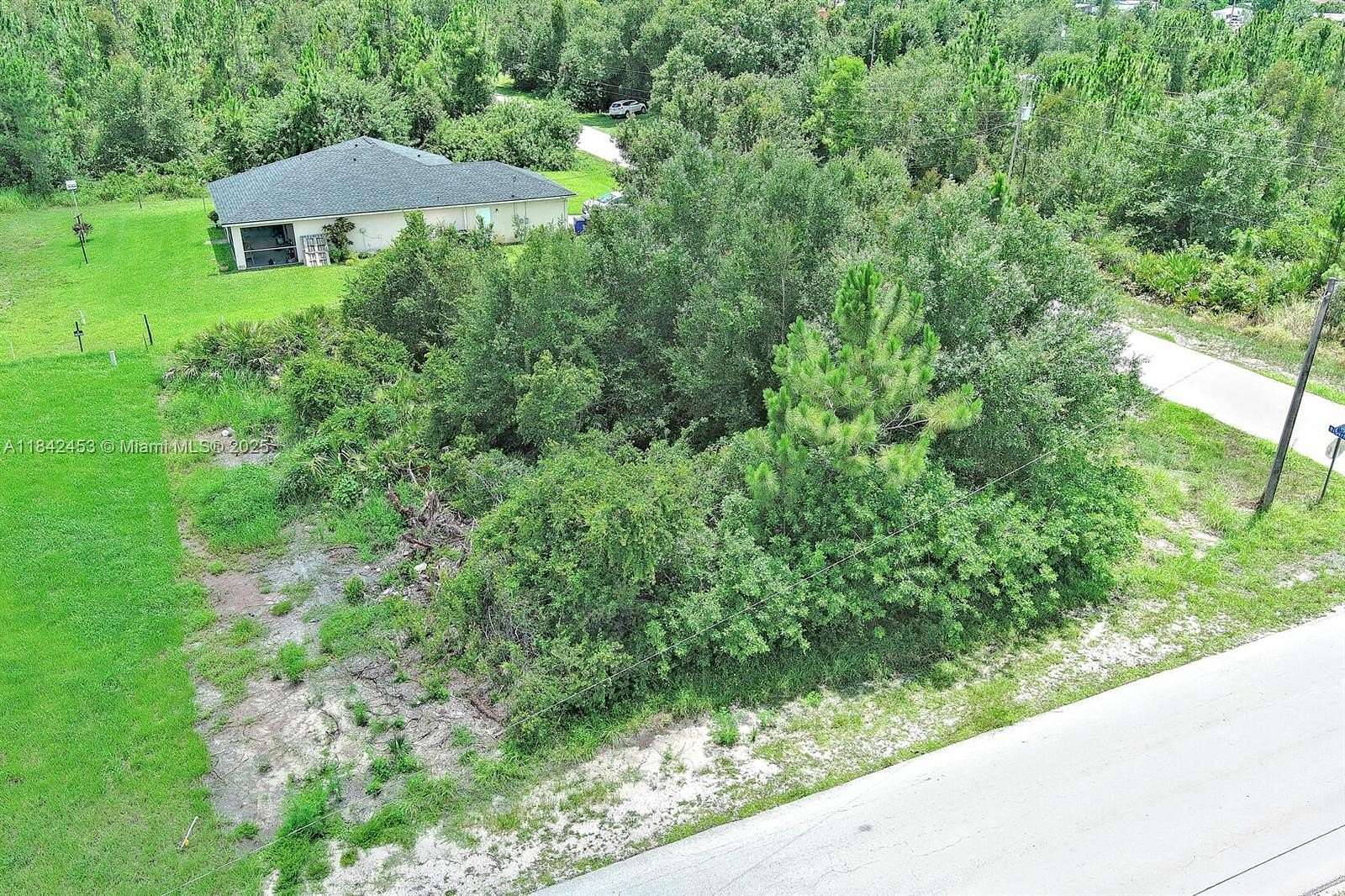0.25 Acres of Residential Land for Sale in Lehigh Acres, Florida
