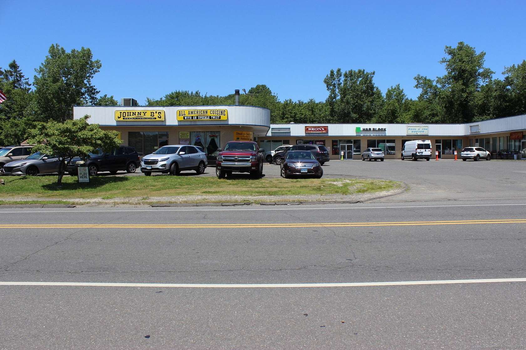 5.19 Acres of Improved Commercial Land for Sale in Wolcott, Connecticut