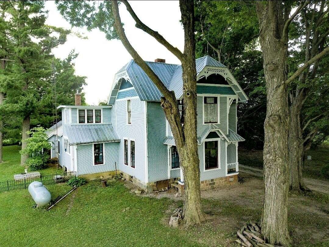 10 Acres of Residential Land with Home for Sale in Hillsdale, Michigan