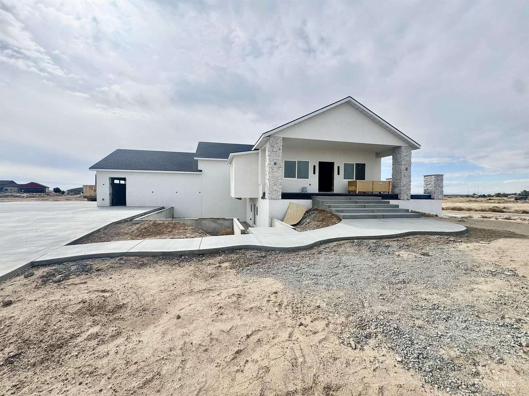 1.54 Acres of Residential Land with Home for Sale in Mountain Home, Idaho