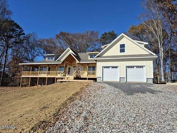 3.6 Acres of Residential Land with Home for Sale in Kodak, Tennessee