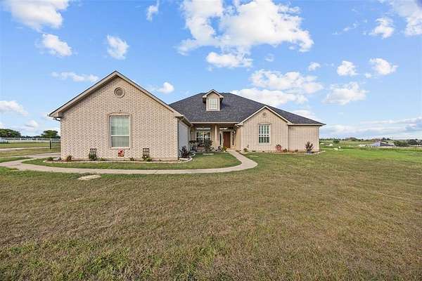 5 Acres of Land with Home for Sale in Waxahachie, Texas