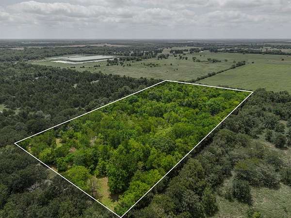 4 Acres of Residential Land for Sale in Ladonia, Texas